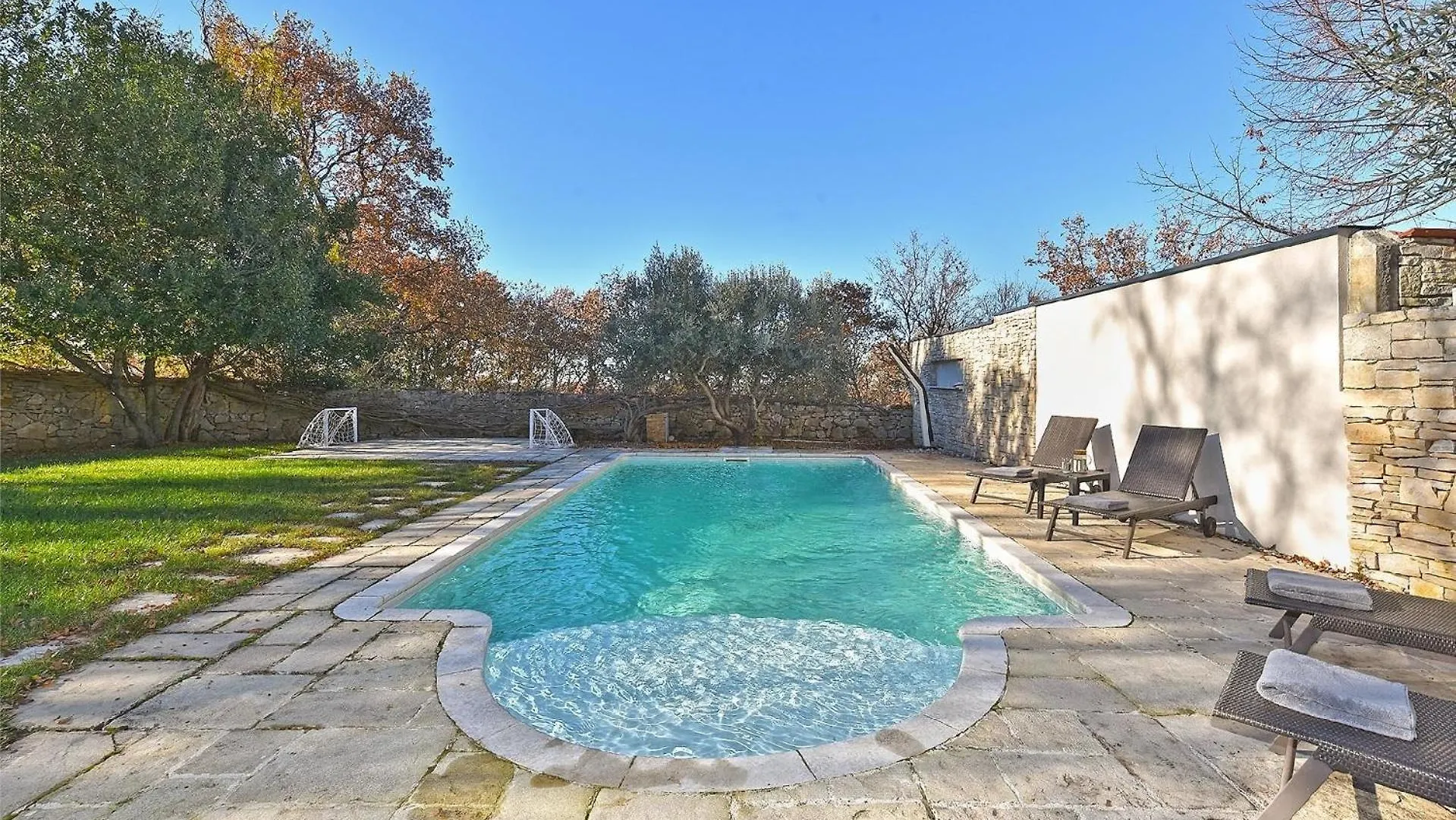 Nyaraló Ferienhaus Mit Privatpool Fuer 6 Personen Ca 120 Qm In Rakovci, Istrien Istrische Riviera Stifanići